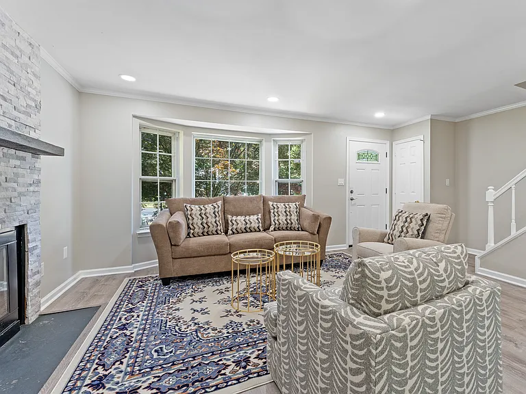 154 Old Forge Dr — Photo 6