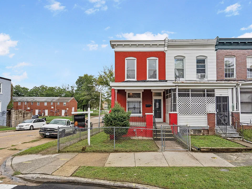 945 N Ashburton St