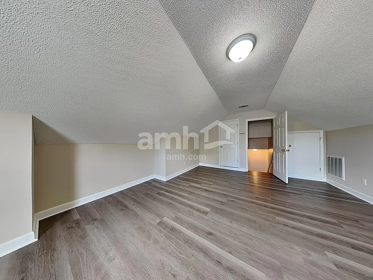 116 Grayson Ave — Photo 8
