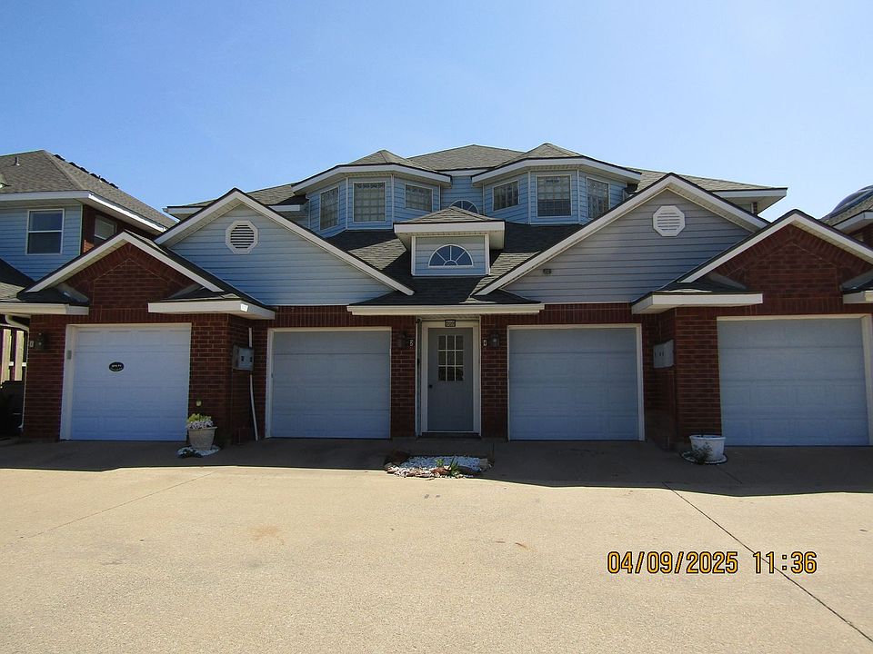 1st image of 509 NW Fairway Villa Pl APT 4
