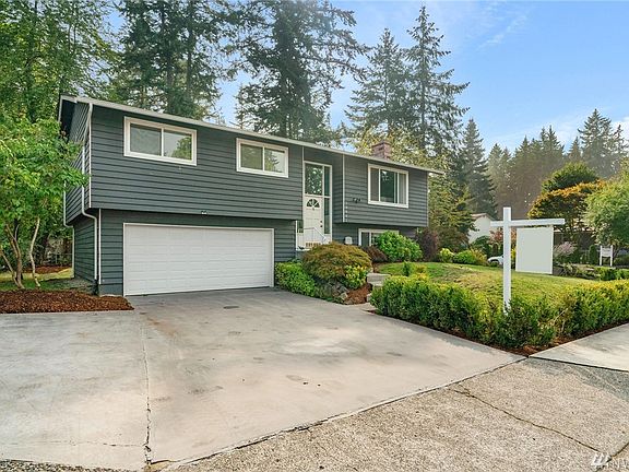 2nd image of 10801 NE 141st Pl