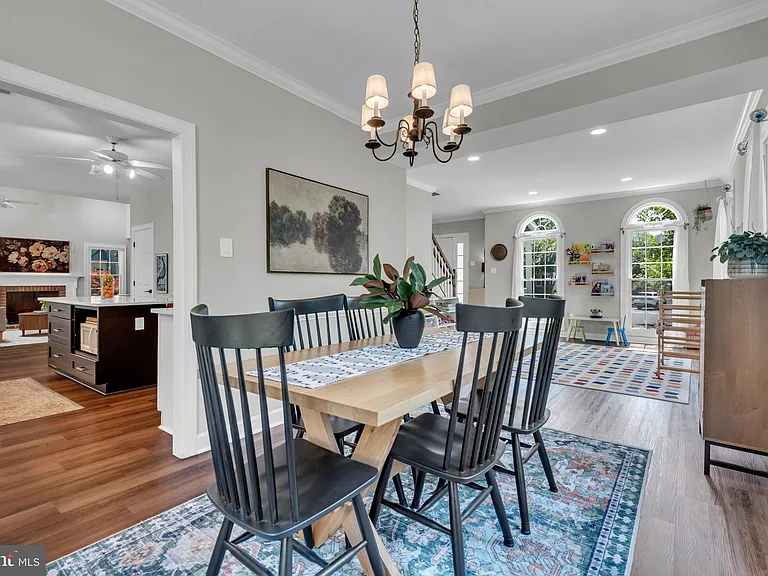 2816 Bargate Ct — Photo 10