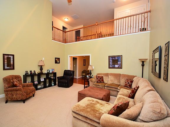 4th image of 23576 Belmar Dr