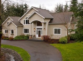 9626 Sherwood Dr, Blaine, WA 98230