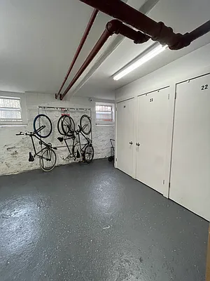 Rented by Avenues Real Estate | media 36