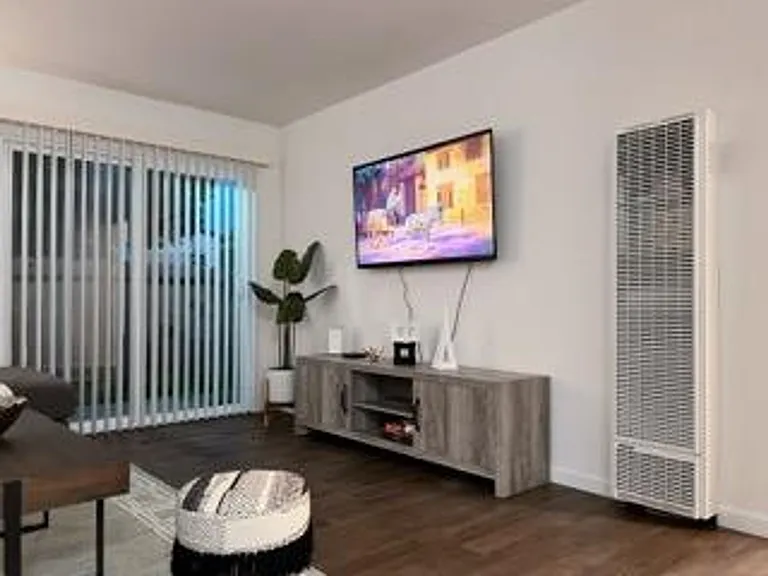2120 Roosevelt Ave — Photo 14