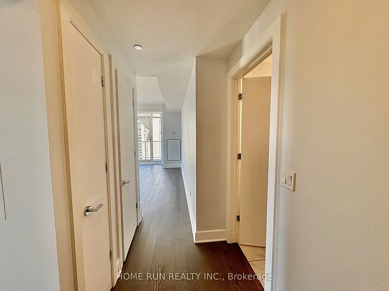 255 Bay St #3 — Photo 24