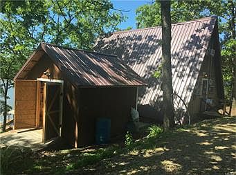 3rd image of 6458 Lakeview Dr