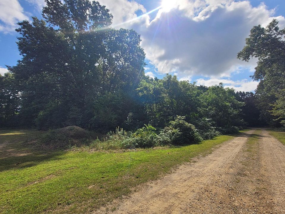2nd image of Grover Ln