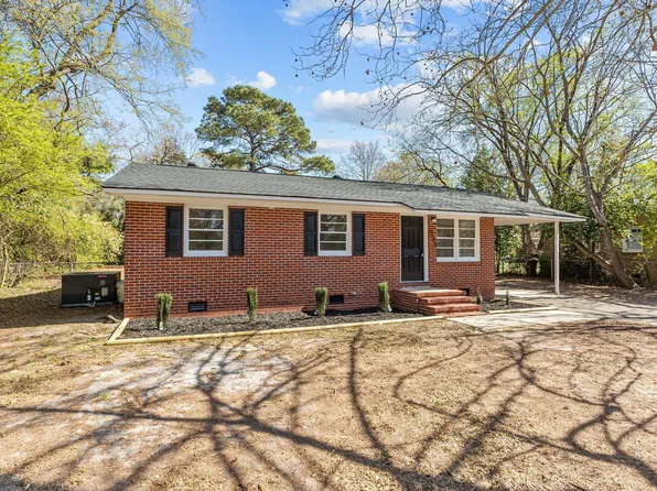 6546 Winthrop Dr, Fayetteville, NC 28311