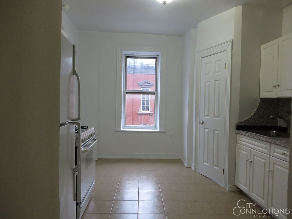 1st image of 209 W 13th St APT 22