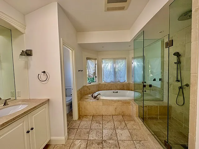 1251 Bellair Way — Photo 23
