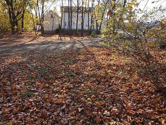 5th image of 68 River St