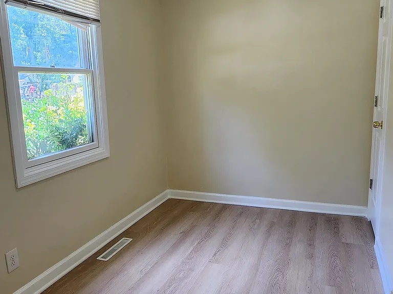 117 Alder Dr — Photo 9