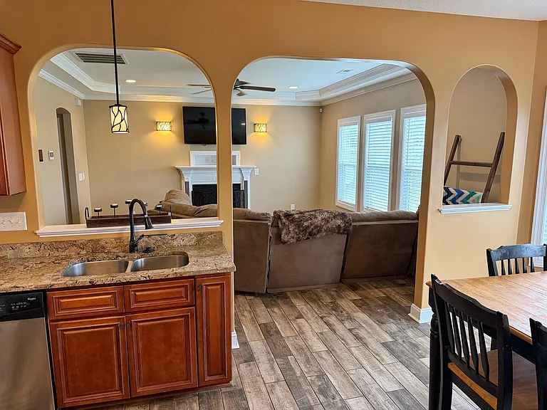 124 Landover Dr — Photo 15