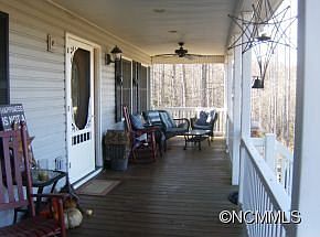 4th image of 165 Joe Burns Dr