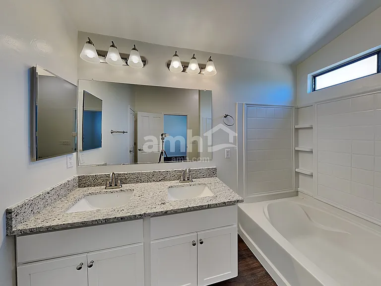 7918 S Clarkson Ct — Photo 12