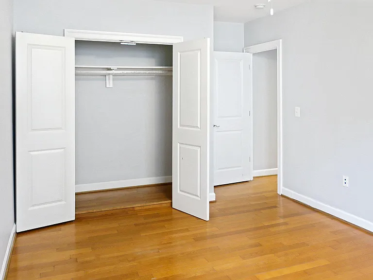 1815 A St SE #101 — Photo 15