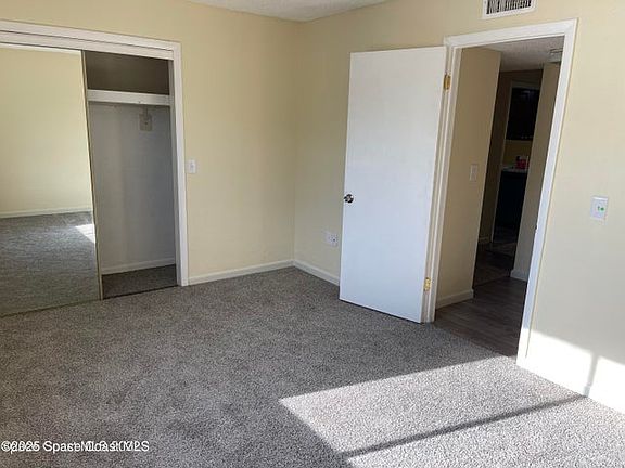 4th image of 119 San Paulo Cir #17