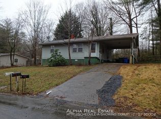 4 Greenbriar Rd, Asheville, NC 28805