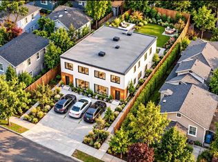 15980 Thrift Ave, White Rock, BC V4B2N1