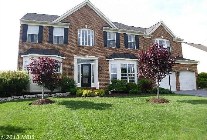 1st image of 105 Lynnehaven Dr