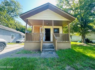 1059 Fort Hill St, Macon, GA 31217