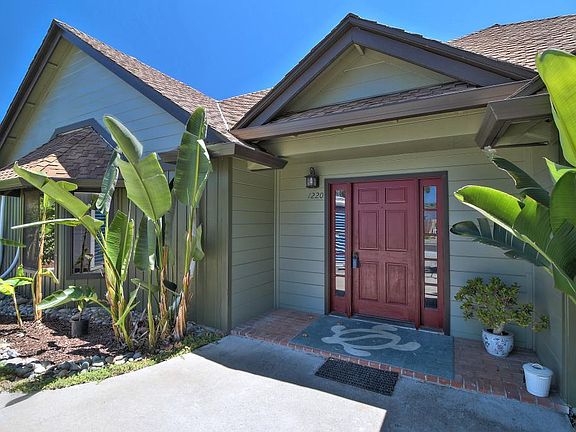 3rd image of 1220 Peggy Ave
