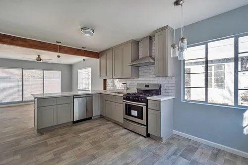 Floor plan 546