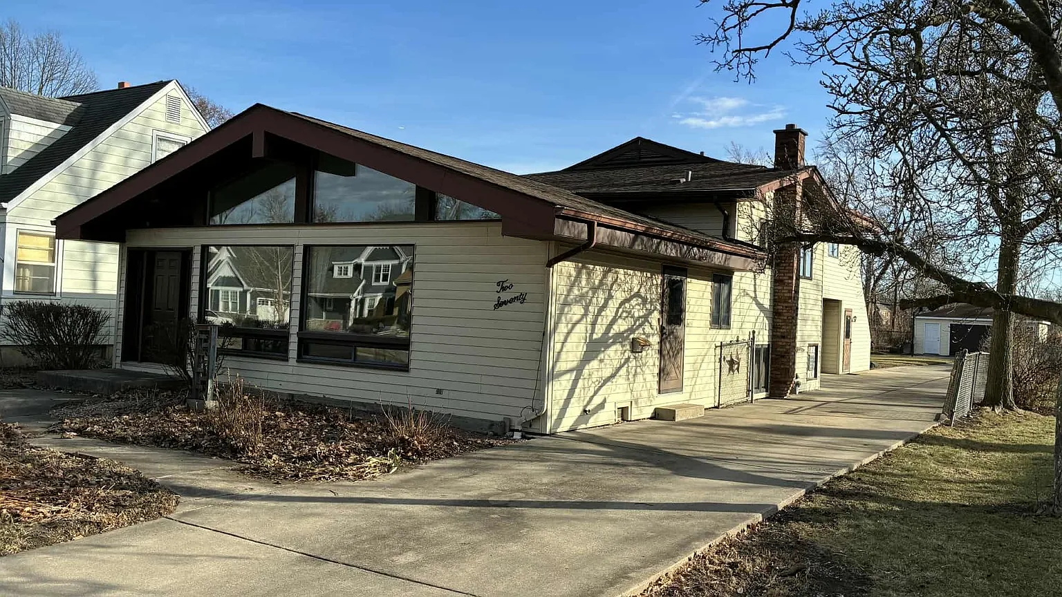 270 W Fremont Ave photo 1