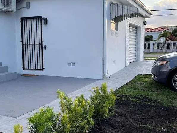 61 NW 38th Ct, Miami, FL 33126