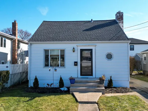 675 Jennings Avenue, West Hempstead, NY 11552