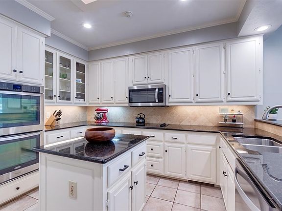 4th image of 5905 Fossil Ridge Dr