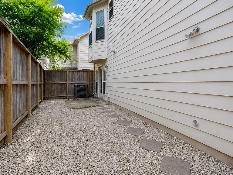 5312 Blossom St — Photo 19