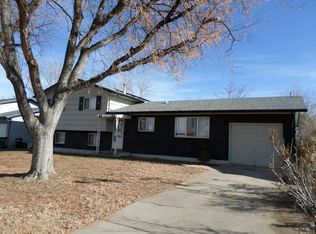 2130 Rosewood Ln, Pueblo, CO 81005