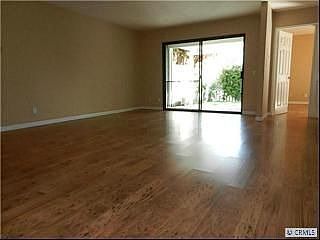 4th image of 52 Bramble Ln #128