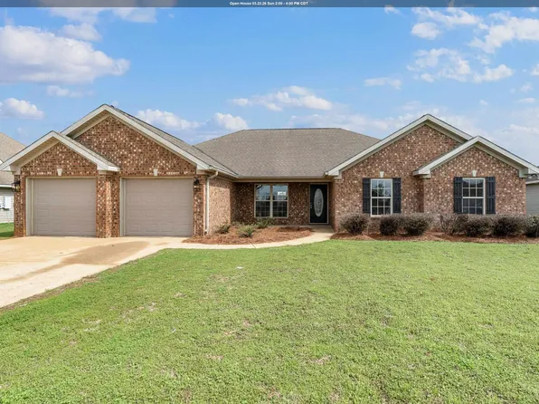 16428 Cherokee Bend Pkwy, Moundville, AL 35474