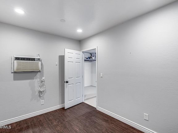 3rd image of 7276 W ORAIBI Drive