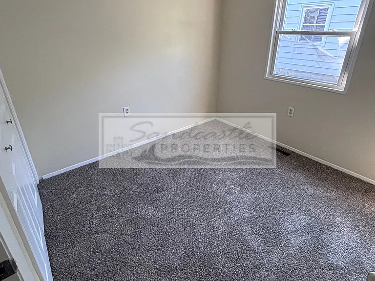 735 Imperial Rd — Photo 7
