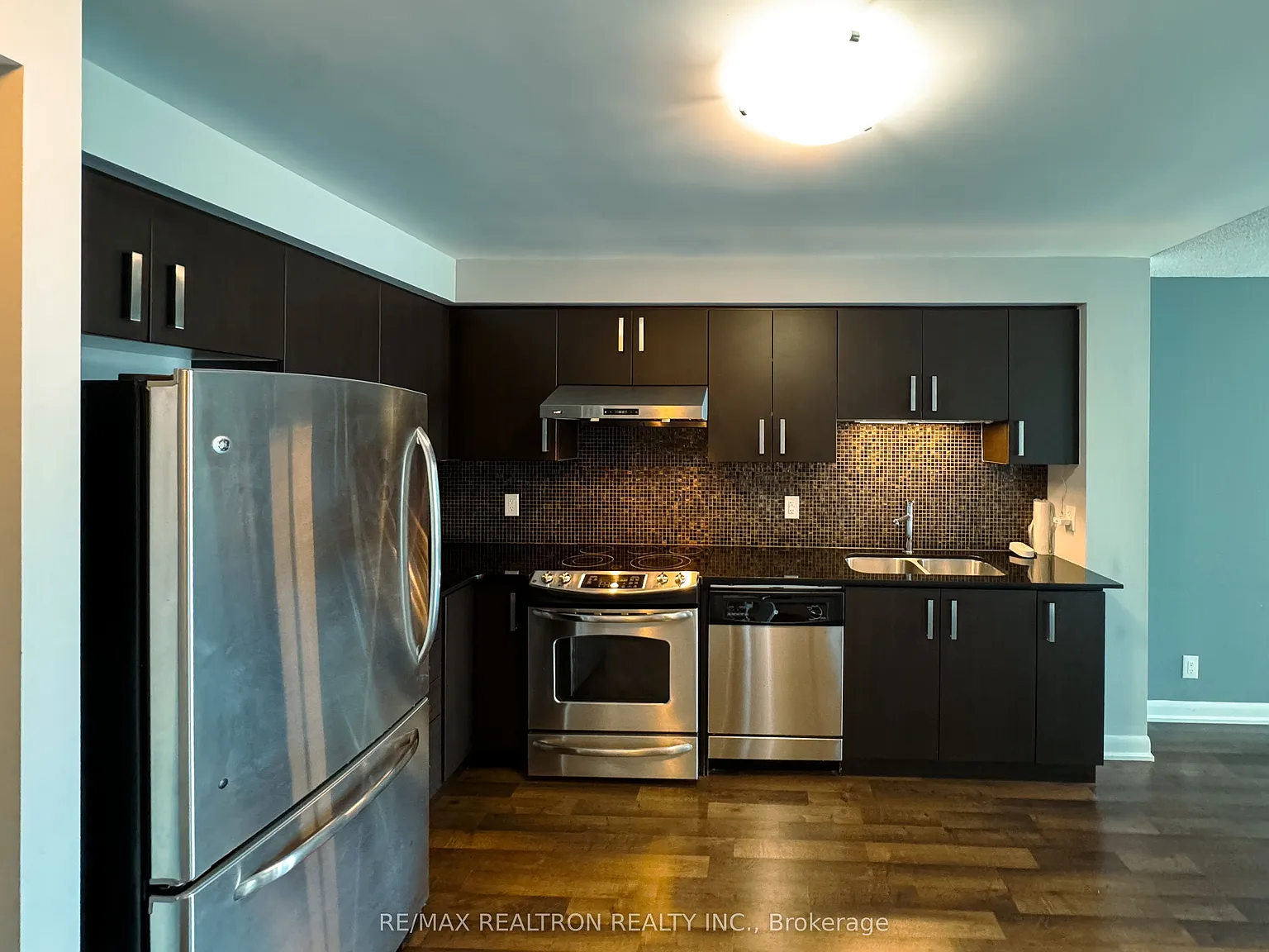 1 bed, $2,300 — Photo 3