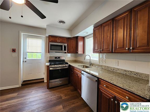 5th image of 4034 Easton Ave #1A