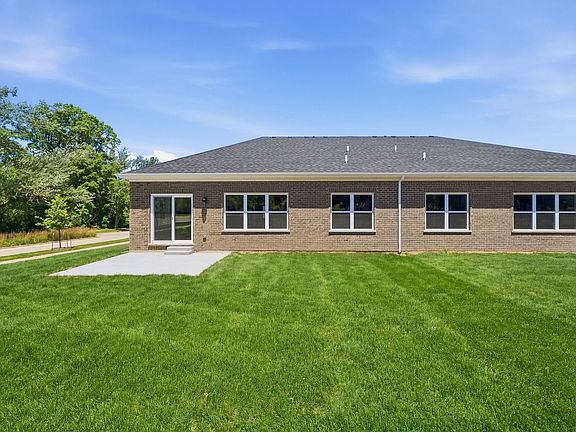 5th image of 16590 Kayla Dr