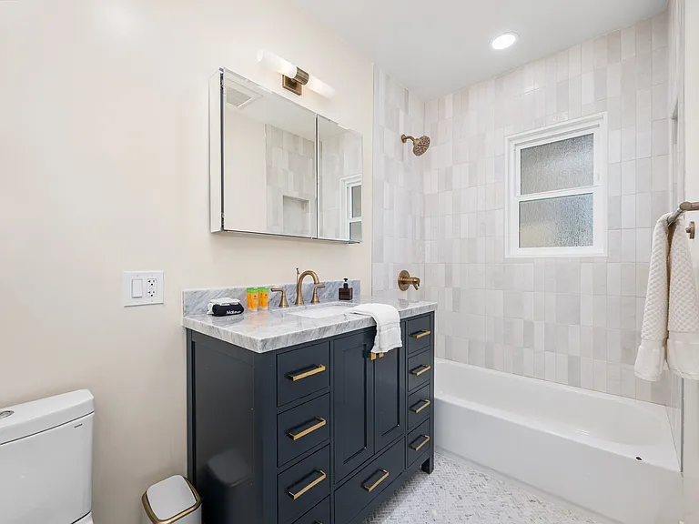 1211 Seal Way #B — Photo 29