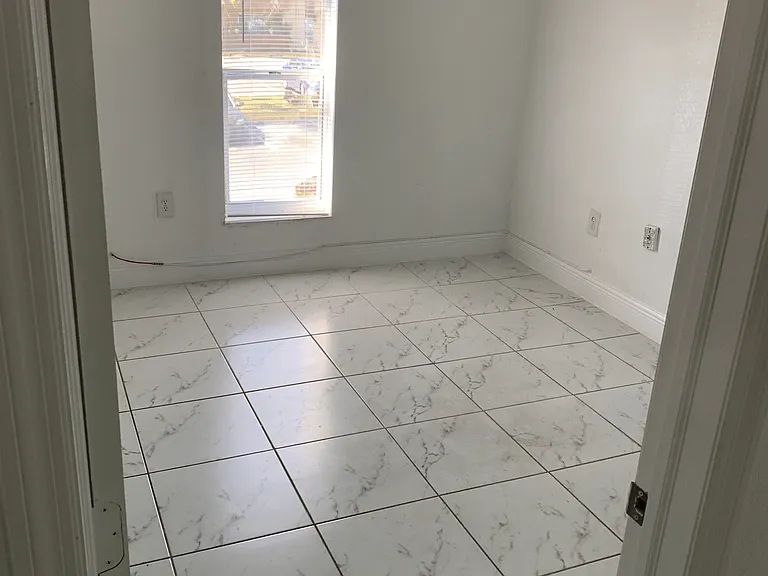 Westview Apartments — Photo 9
