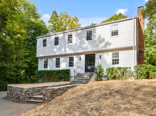 32 Cobblestone Pl, Wilton, CT 06897