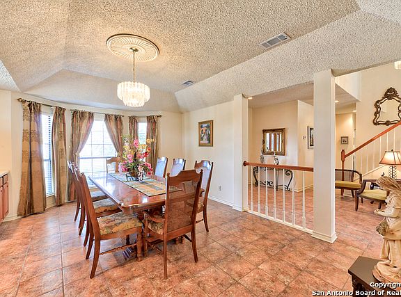 3rd image of 7602 Linkview St