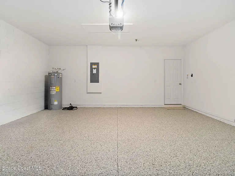5072 Alabaster Dr — Photo 29