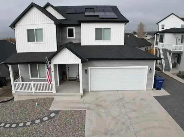 1901 Southpointe Ct, Logan, UT 84341