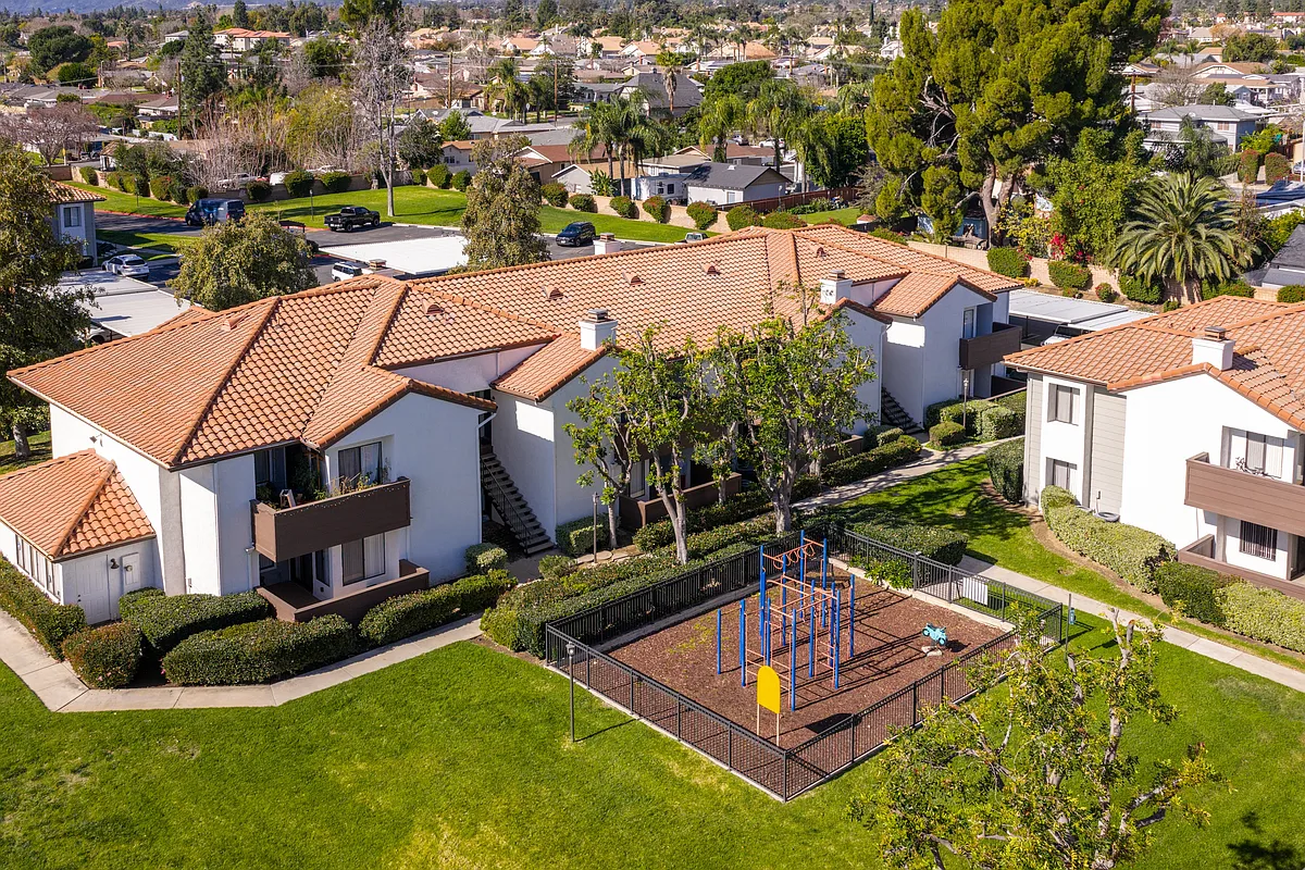 Building Photo - Woodbend Apartments