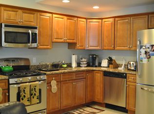 910 Saratoga St #6, Boston, MA 02128